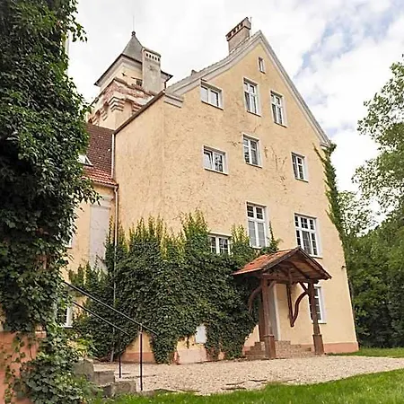 Hotel Zamek Nowecin Wicko (West Pomeranian)