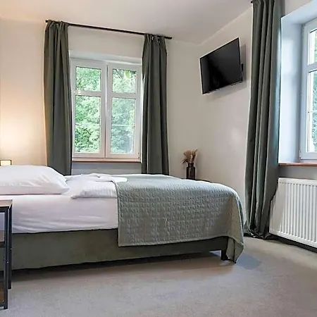 Zamek Nowecin Hotel